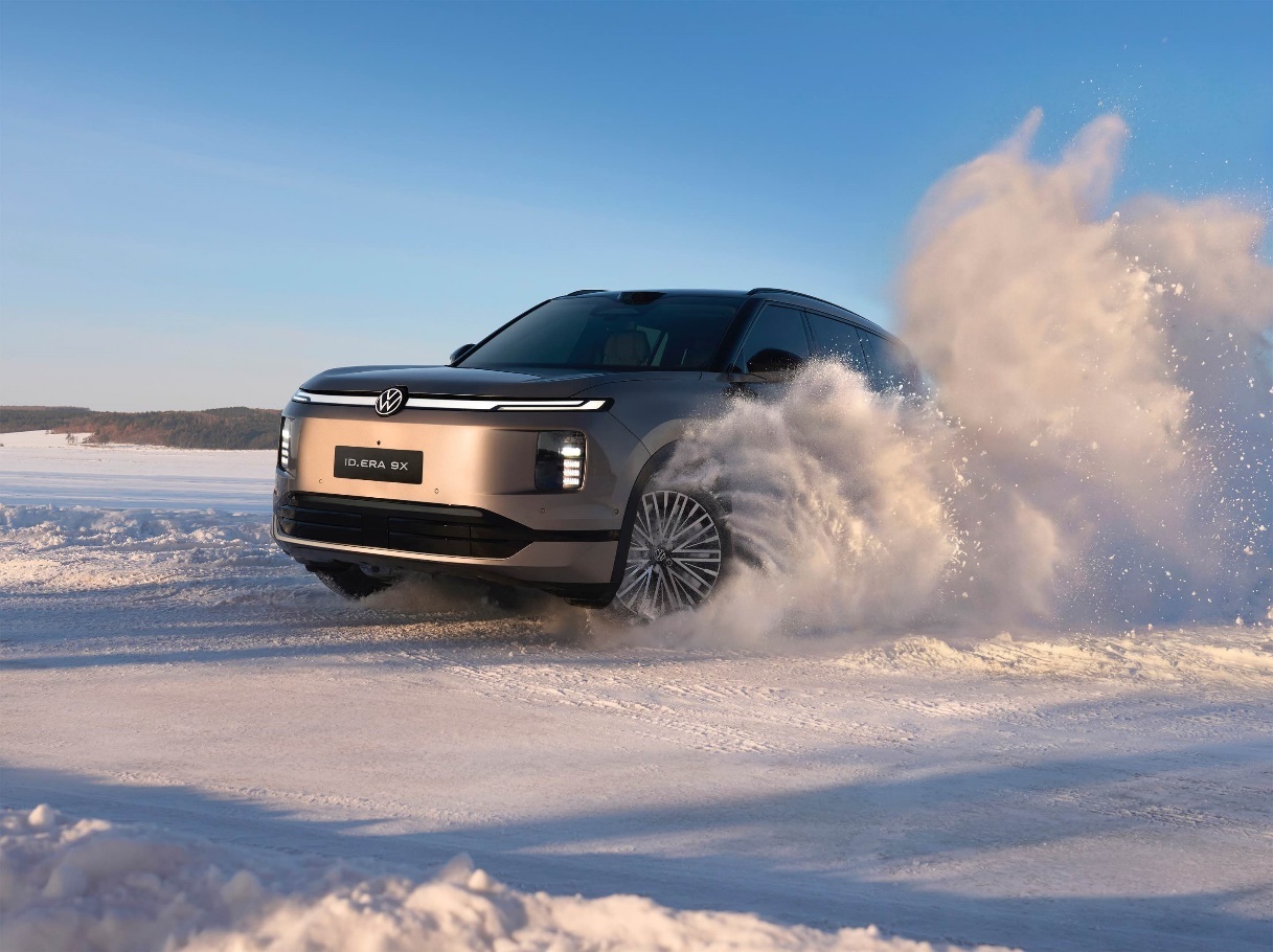 款款皆“满配”!上汽大众“增程新王”ID. ERA 9X预售32.98万元起