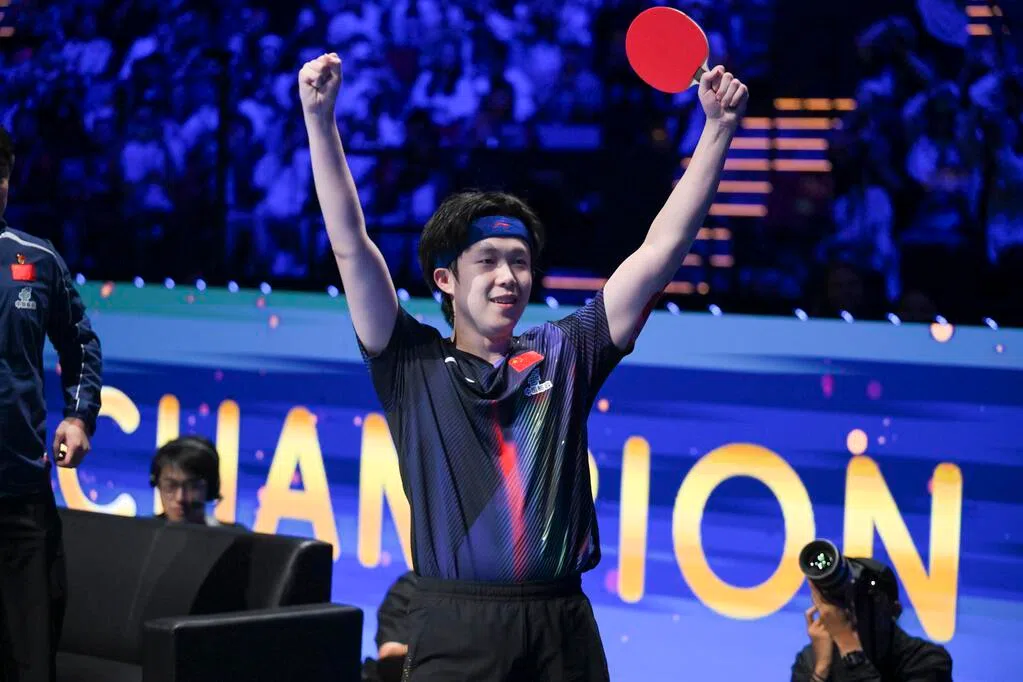 孙颖莎蝉联乒乓球世界杯女单冠军 王楚钦斩获男单首冠