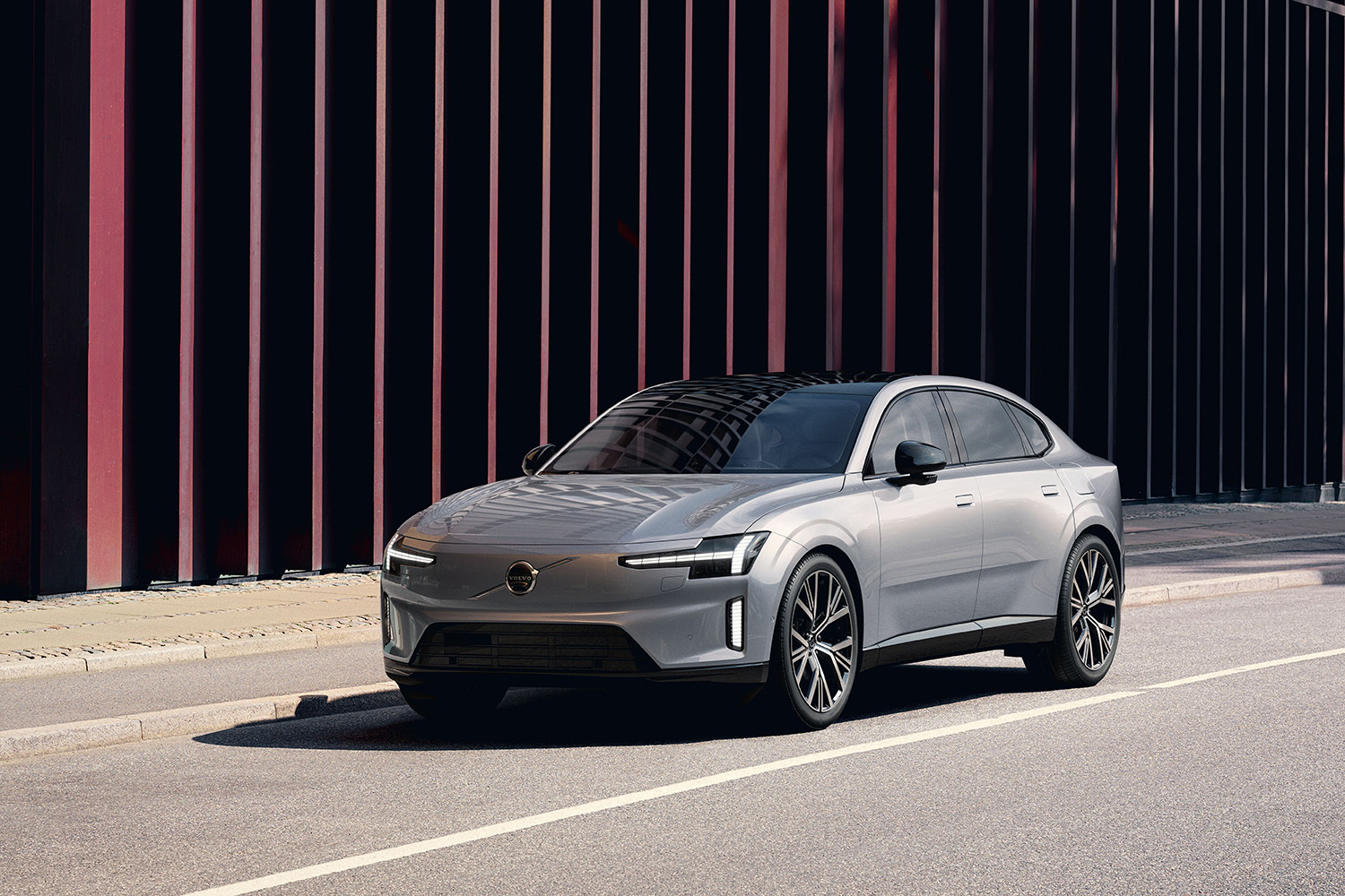 99年安全哲学再进阶 沃尔沃EX90/ES90纯电双旗舰预售价42.99万元起