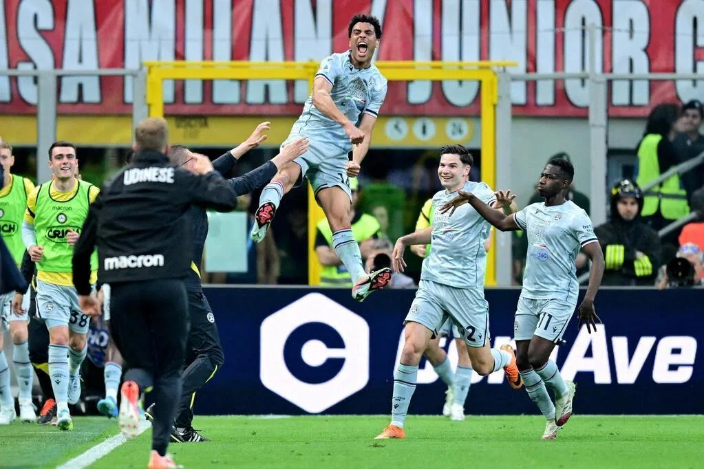 意甲赛场：体力不支致主场大比分失利，乌迪内斯击败威尼斯，冠军之路愈发艰难