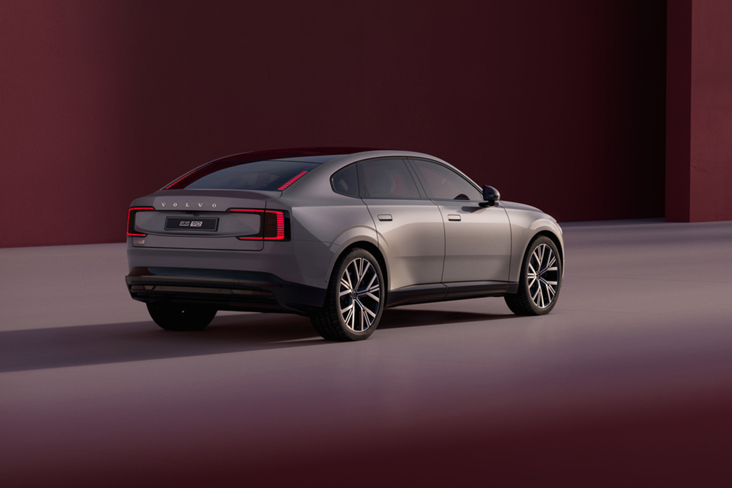 99年安全哲学再进阶 沃尔沃EX90/ES90纯电双旗舰预售价42.99万元起