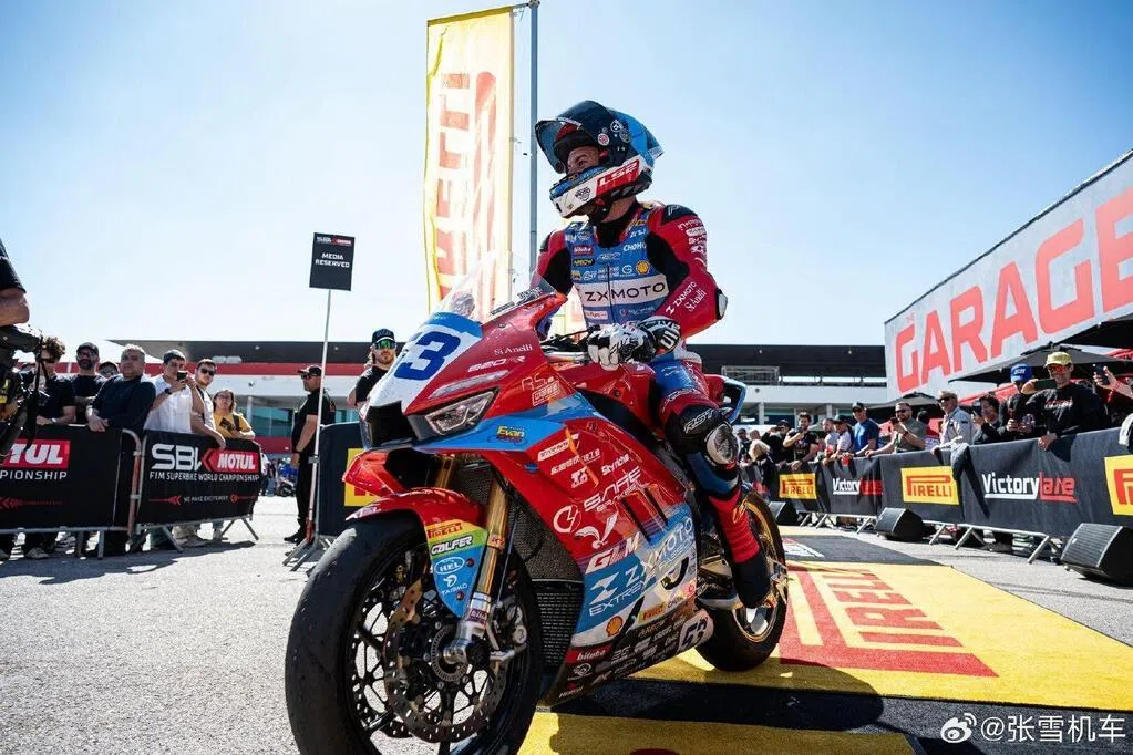 张雪在荷兰站世界超级摩托车赛中未能登上颁奖台