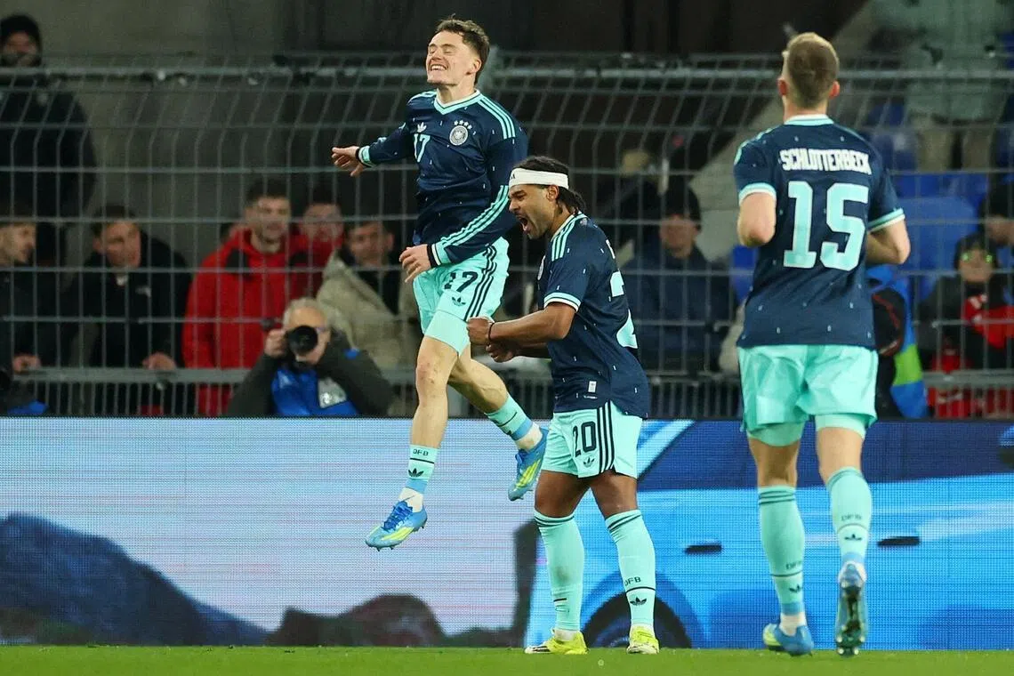 红军的德国翼锋维尔茨（左）最近在国际友谊赛中表现抢眼，在德国4比3险胜瑞士的比赛中，参与了球队的所有进球。（路透社）