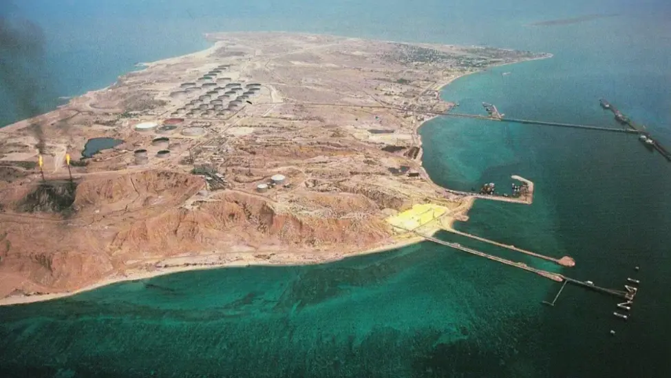 特朗普公开宣称,美国将通过“完全毁掉”哈尔克岛来结束在伊朗的“停留”。