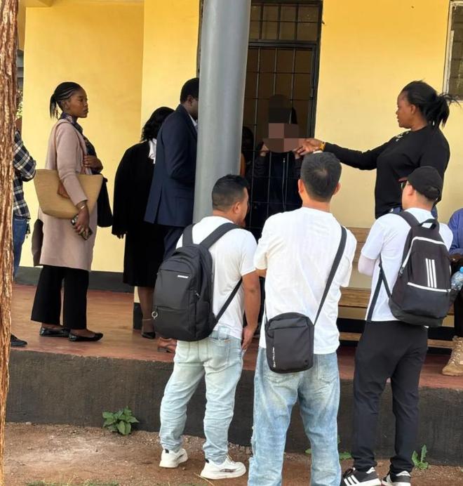 在非绑架殴打同胞的网红“非洲洋洋”获刑4年，受害人：等他服刑结束回国，还会起诉索赔