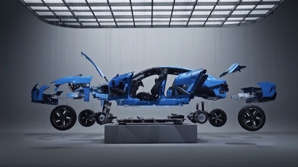 雷军透露：北京车展迎来新一代SU7整车拆解展示