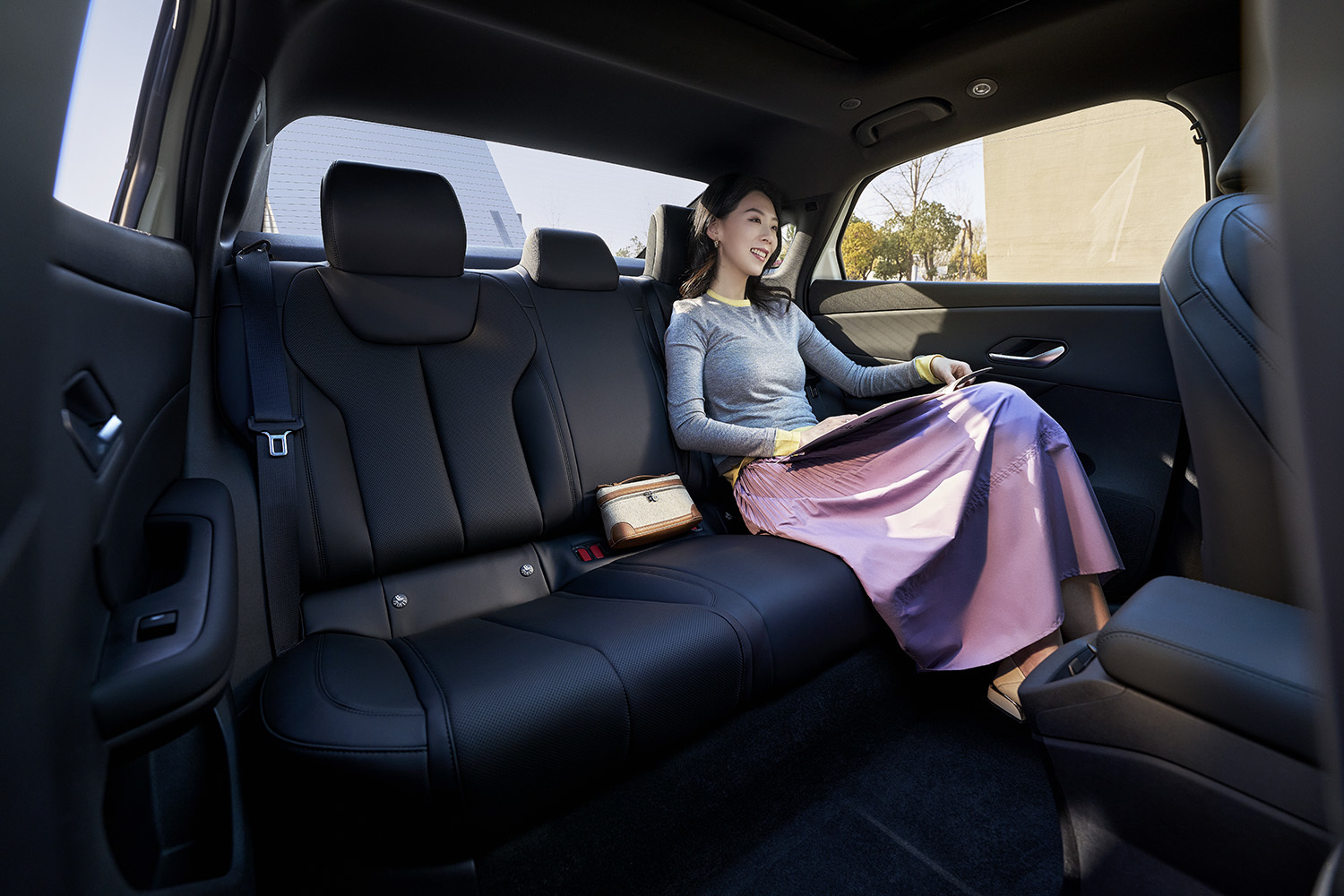 搭载第二代刀片电池和闪充技术 领汇e7上市售价9.58万元起