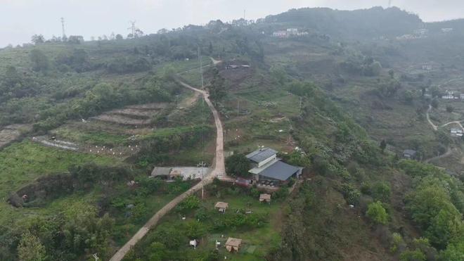 乡村旅游途中,骑友“抄近路”摔倒身亡,从事旅游开发的村是否要担责?