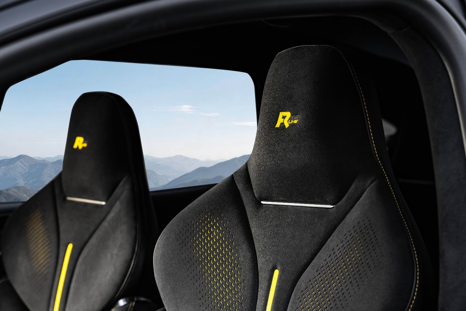 新款极氪007/007GT限时权益价19.39万元起 极氪001五周年纪念版限量发售