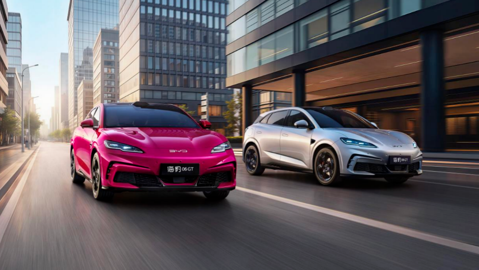 比亚迪推出2026款海豹06 GT/DM-i旅行车型,起价11.19万元