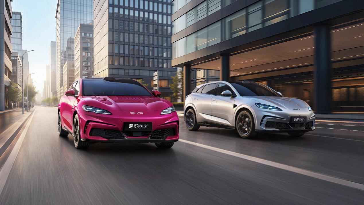 比亚迪推出2026款海豹06GT及海豹06DM-i旅行版，起售价11.19万元