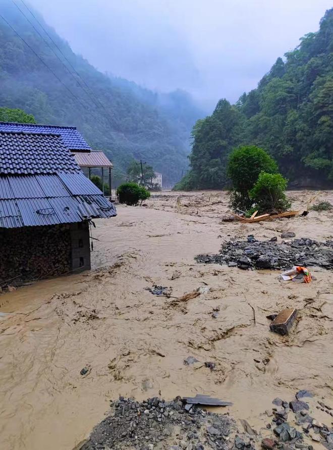 湖南石门强降雨致7死14失联