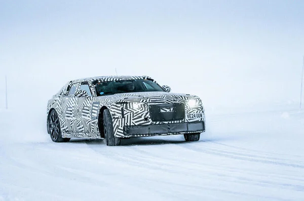 捷豹Type 01伪装车