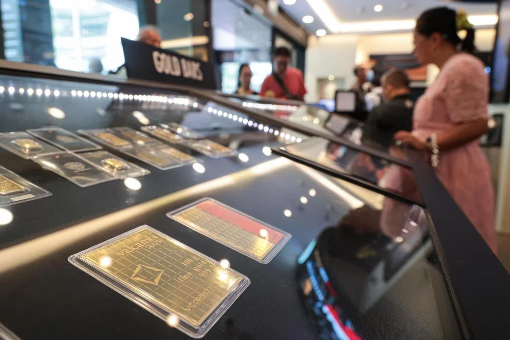 通胀与高利率预期夹击 金价一周重挫4%