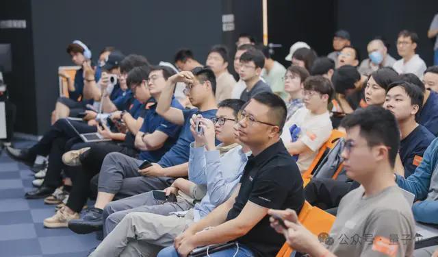 国产GPU组了个开源局,把SGLang等核心开发者都摇来了!