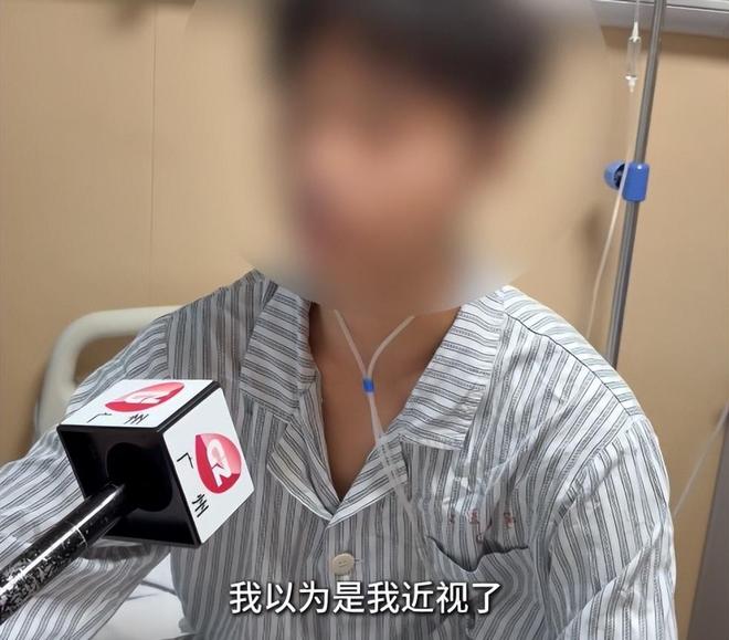 14岁男生被蛇咬后淡定上课,看黑板模糊以为是近视,下午就医才发现是银环蛇咬的,医生:再晚一两个小时,后果不堪设想
