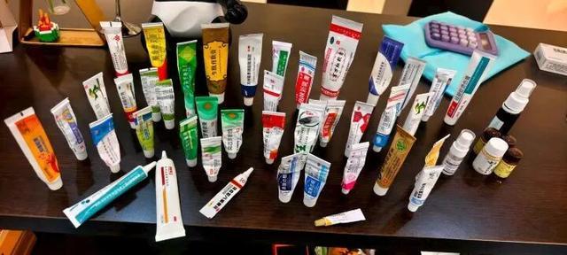 40岁女强人长了一颗“痘”,随手涂了几十种药膏……两个月后脸被“掏空”一个洞!或永久毁容……