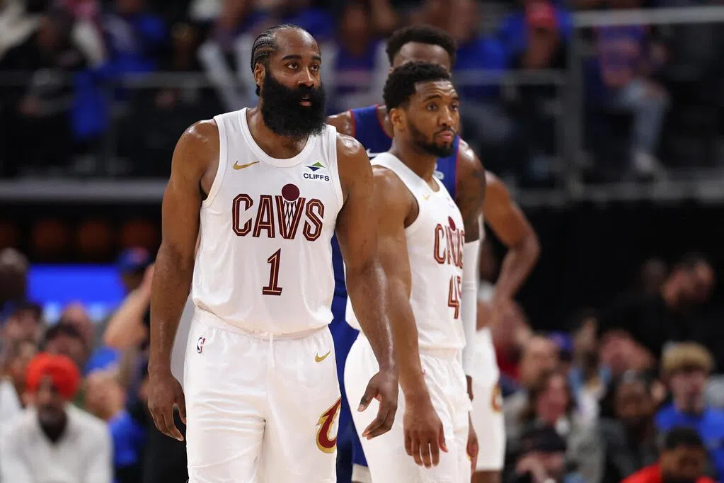 NBA东部次轮天王山之战 骑士加时逆转活塞听牌