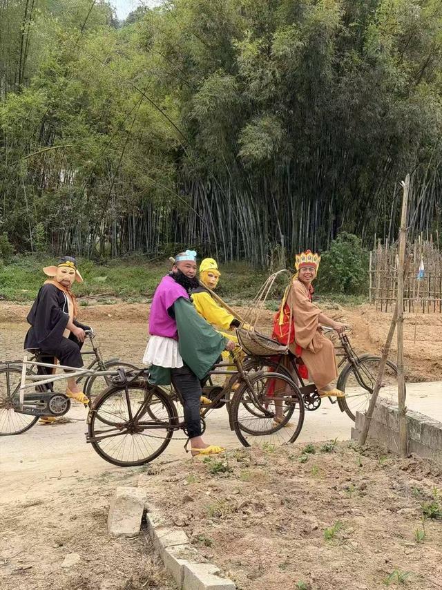 广西玉林村民自组草根“西游团队”火了!发起人自费七八十万圆梦 乡土实景演绎取经生活