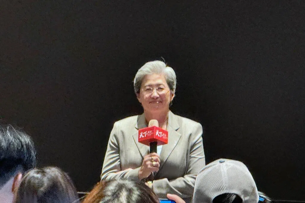 苏姿丰:AI不是泡沫,现在才打到第三局