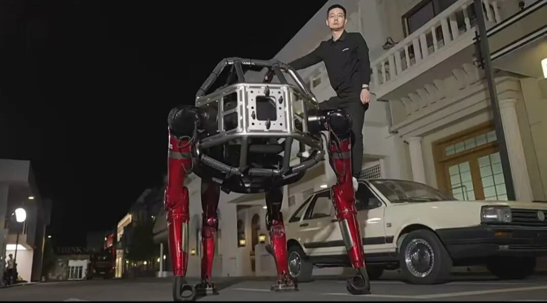 宇树载人变形机甲凭什么卖390万?