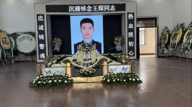 26岁民警因急性白血病引发脑出血，不幸离世！从确诊到离世仅11天……妹妹：他生前身体状况一直很好，我感觉整个世界崩塌了
