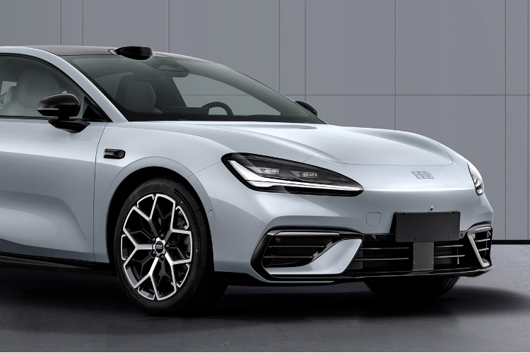 银河全新车“TT”申报图曝光 定位C级四门轿跑/配电动尾翼和激光雷达