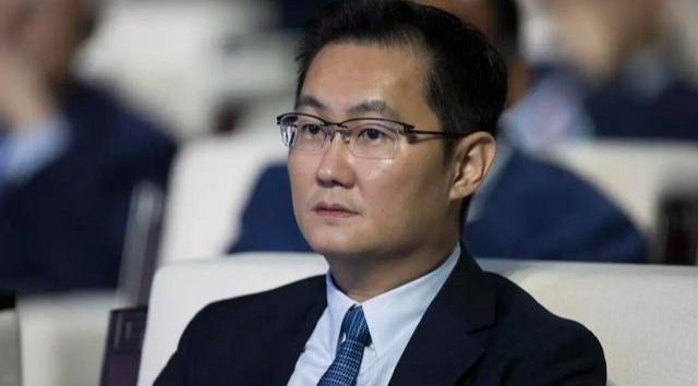 马化腾:一年前以为上了AI的船结果发现漏水了,现在站上去但还坐不下去