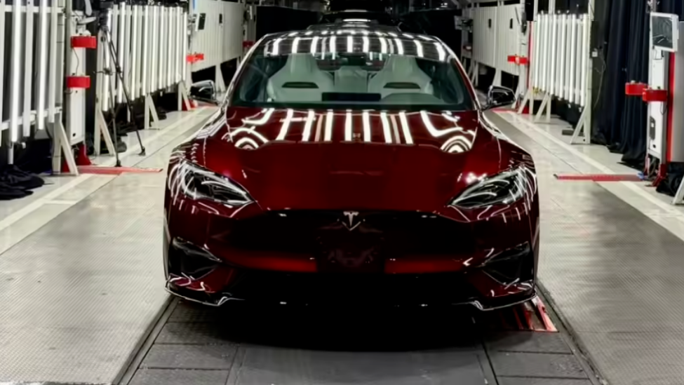 特斯拉最后一批Model S/X完成交付，原产线将量产机器人