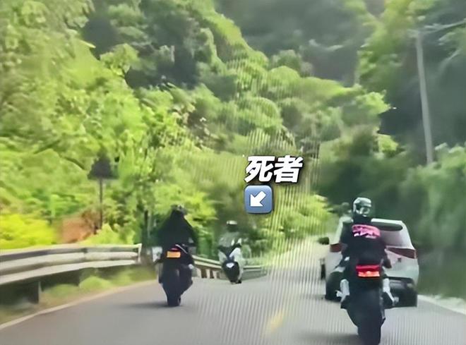秦岭分水岭摩托车逆行致1死1伤,死者妻子:丈夫骑车很守规矩,但再也回不来了,说不恨是假的,但恨太累了