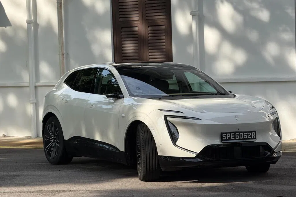 Avatr 07重塑城市豪华SUV 自动泊车比老司机还稳