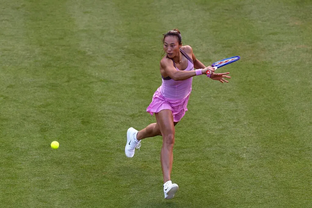 郑钦文女王杯网球赛首圈出局 即时世界排名滑落至150开外